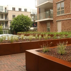 Cortenový obrubník - vnitřní roh  50 x 50 x 60 cm