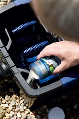 Oase AquaActiv BioKick CWS 1,9 kg, 2 l - startovací bakterie do filtru