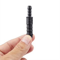 Přímá redukční spojka černá 6/10 mm