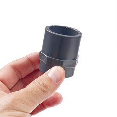PVC mufna 32 mm lepení x vnitřní závit 1"