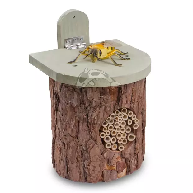 Přírodní domek pro včelky samotářky