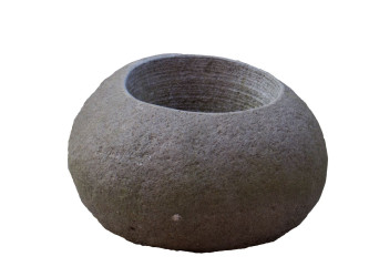 Kamenná nádoba s otvorem v. 26 cm